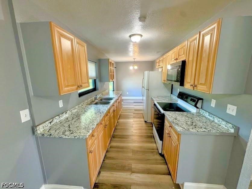 2026 Schooner Dr Property Photo 8