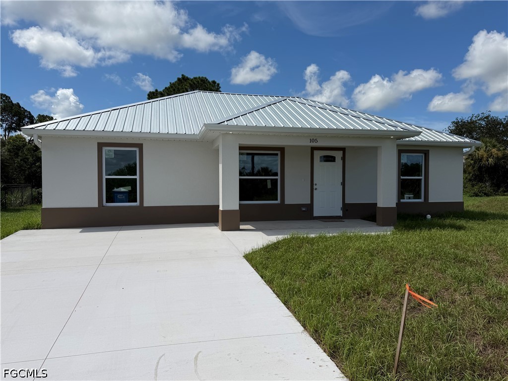 105 Concord Loop Property Photo 1