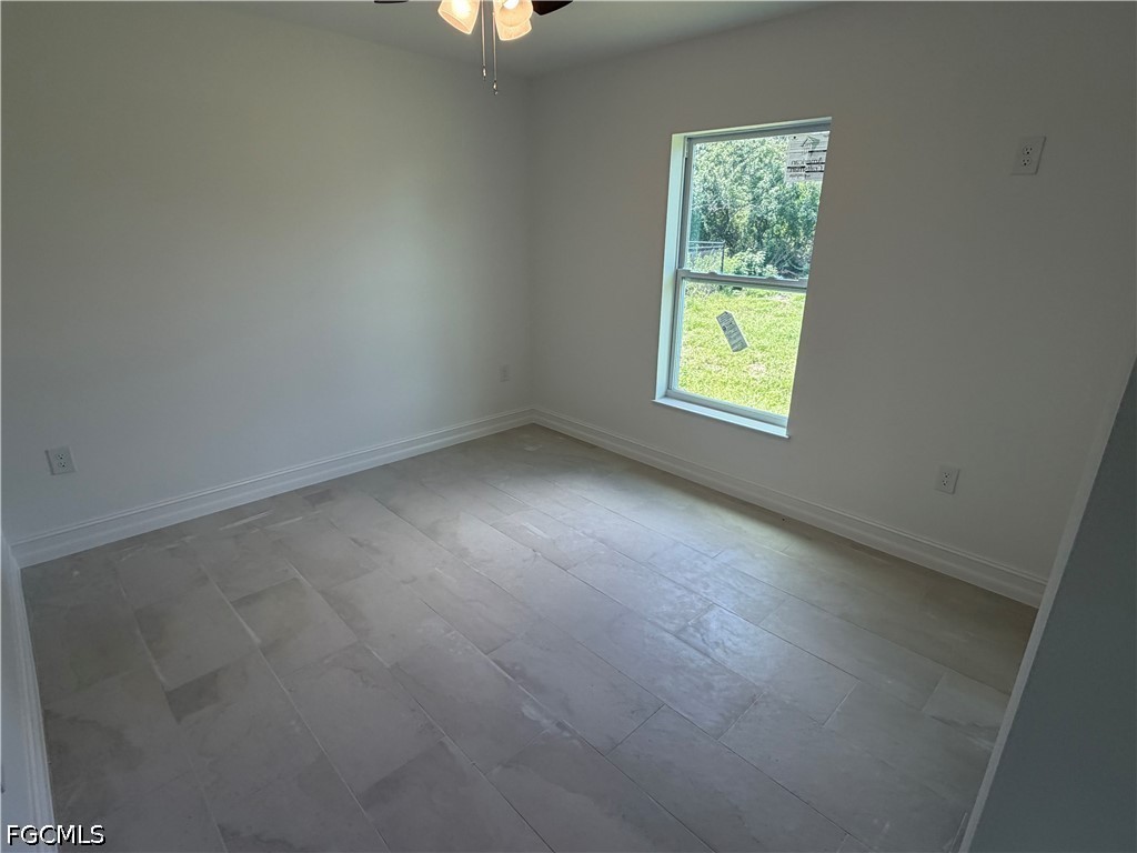 105 Concord Loop Property Photo 12