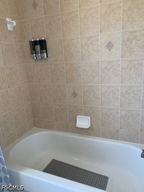 420 Ne 15th Ter Property Photo 26