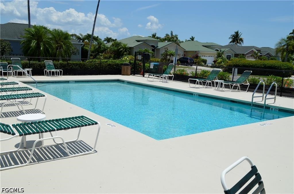 1702 Emerald Cove Dr Property Photo 17
