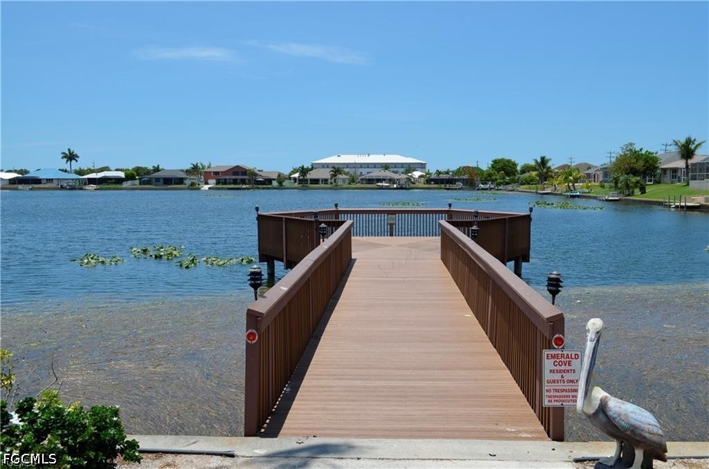 1702 Emerald Cove Dr Property Photo 20