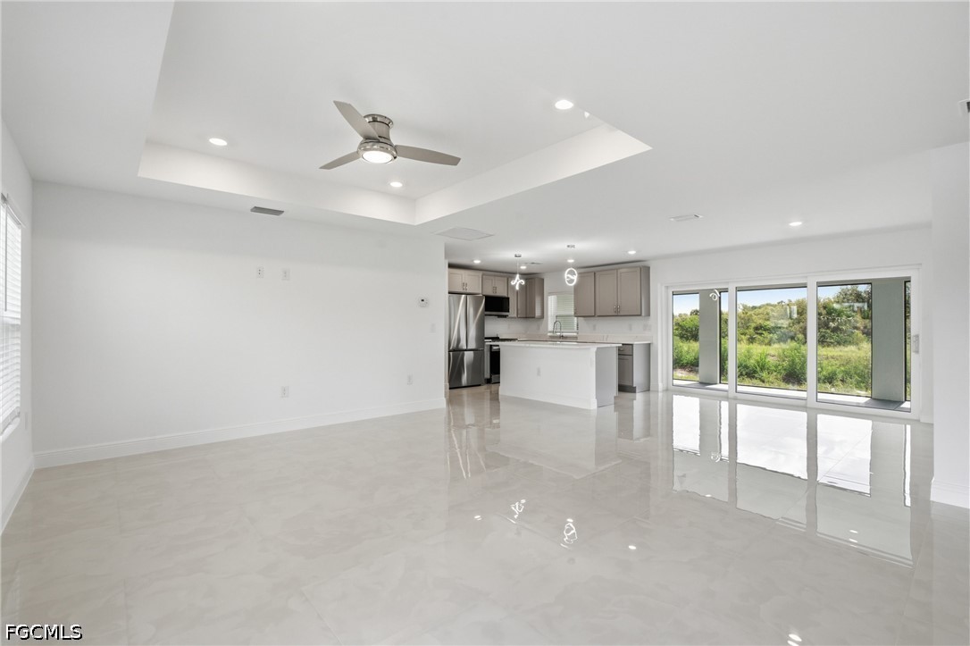 645 Whitmore Loop Property Photo 4