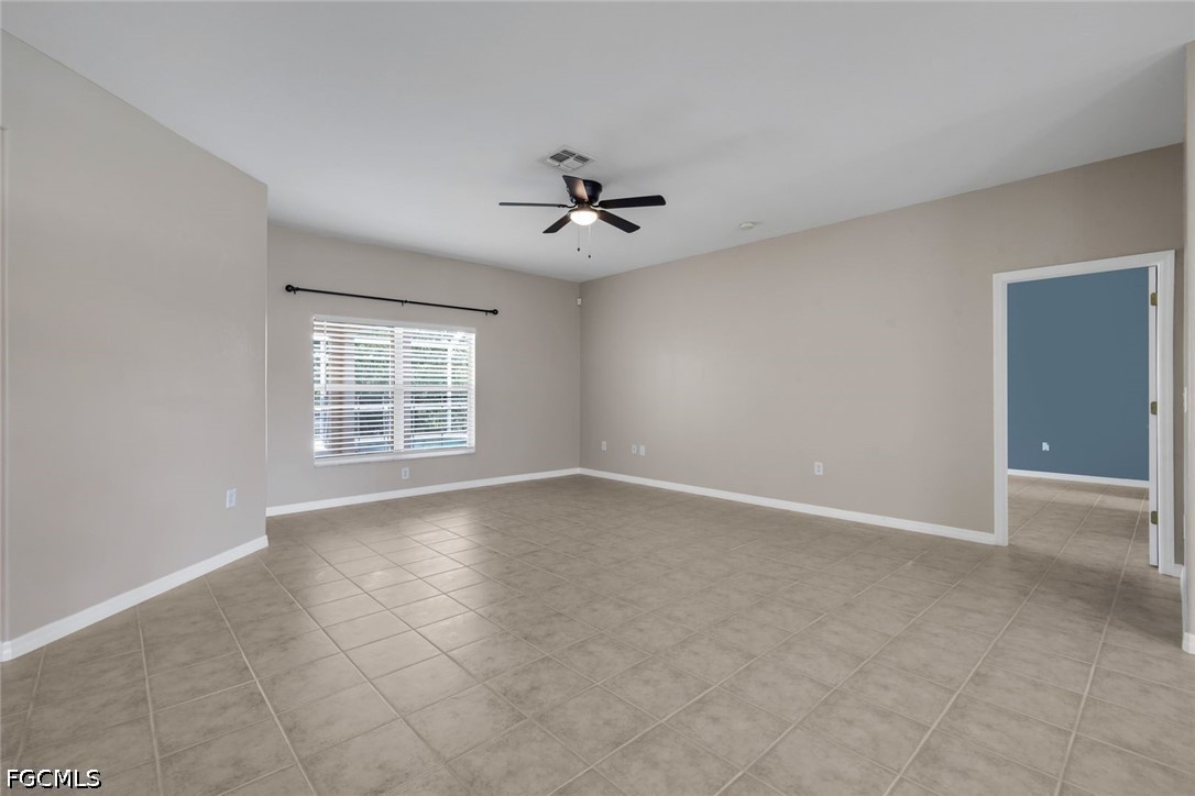 2563 Nature Pointe Loop Property Photo 8