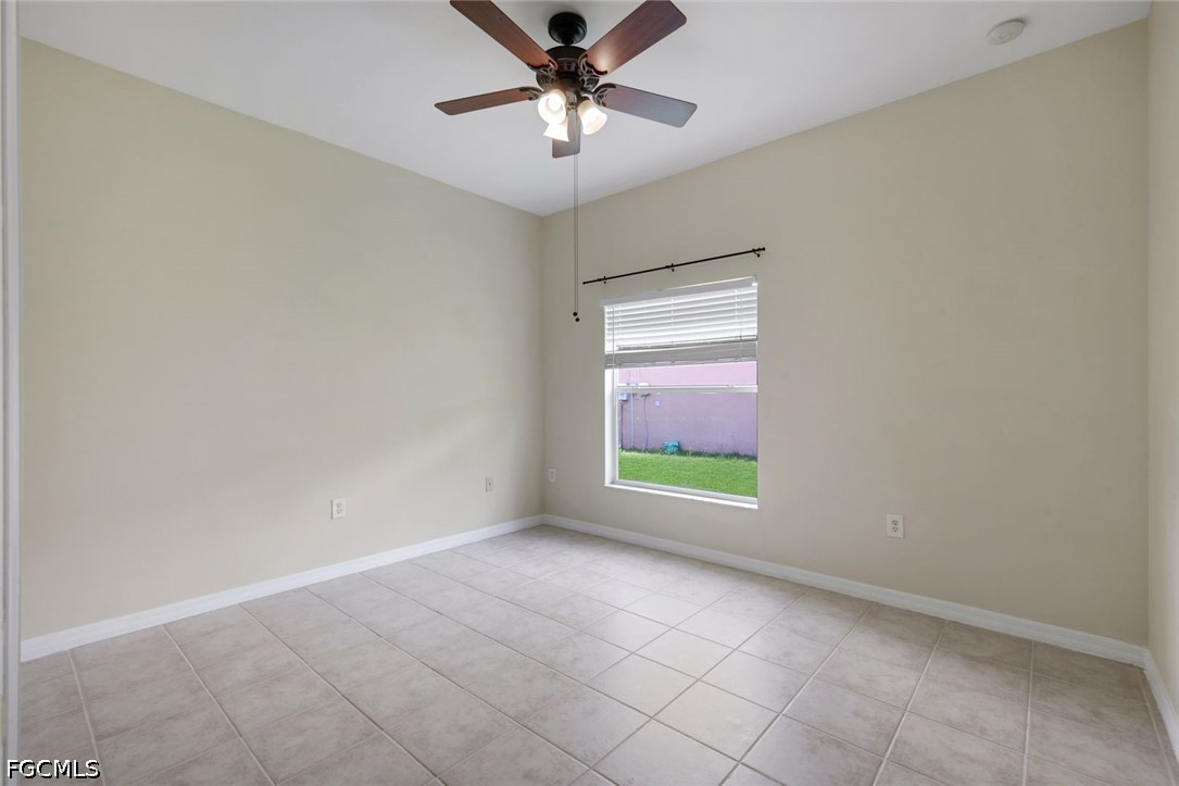 2563 Nature Pointe Loop Property Photo 13