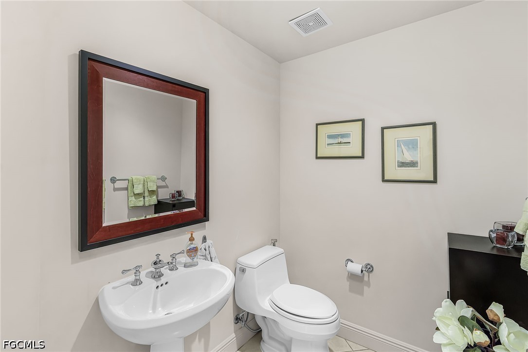 4192 Bay Beach Ln 872 Property Photo 12