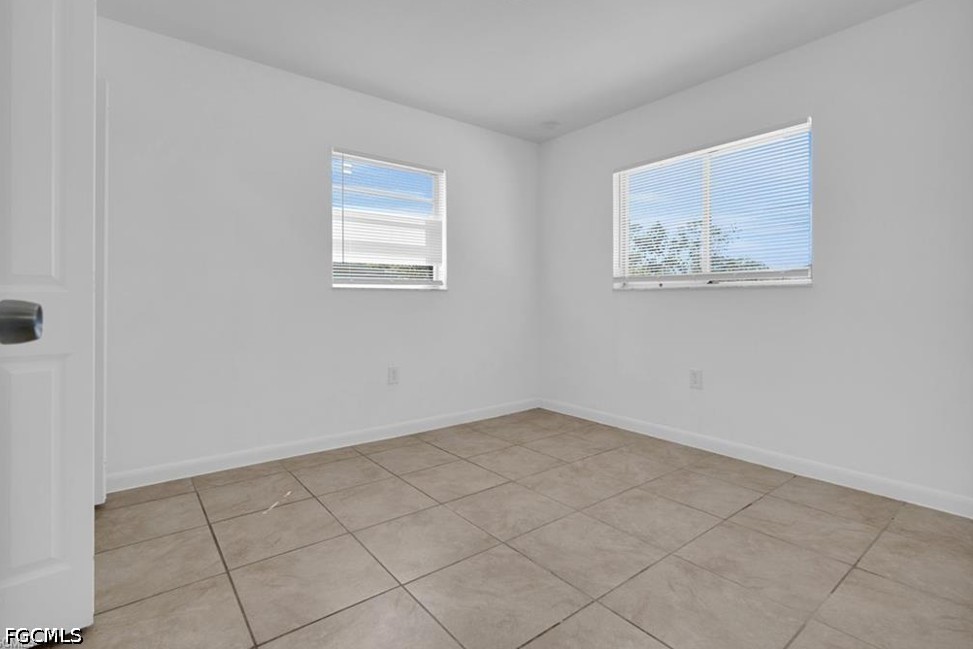 5534 7th Ave Property Photo 10