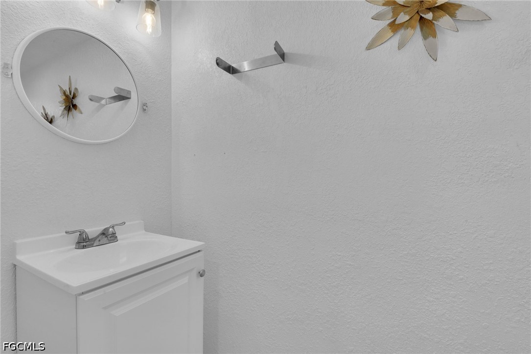 28 Cosmopolitan Dr 16 Property Photo 15