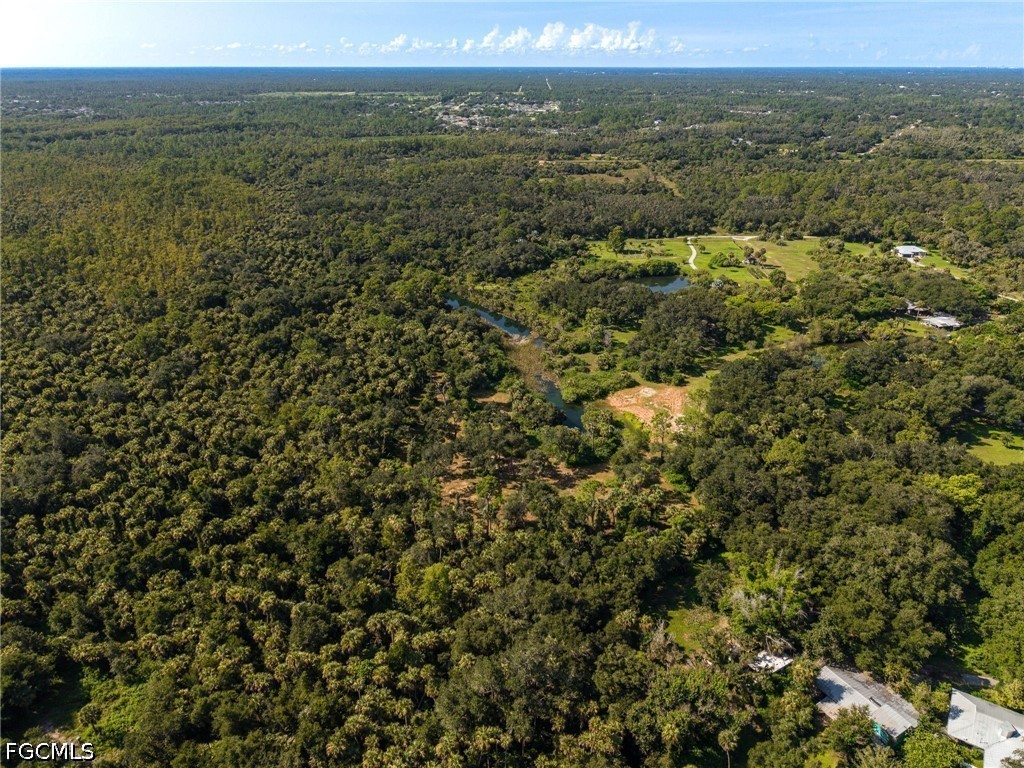 19040 Fox Run Rd Property Photo 26