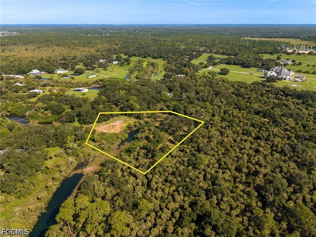 19040 Fox Run Rd Property Photo 37