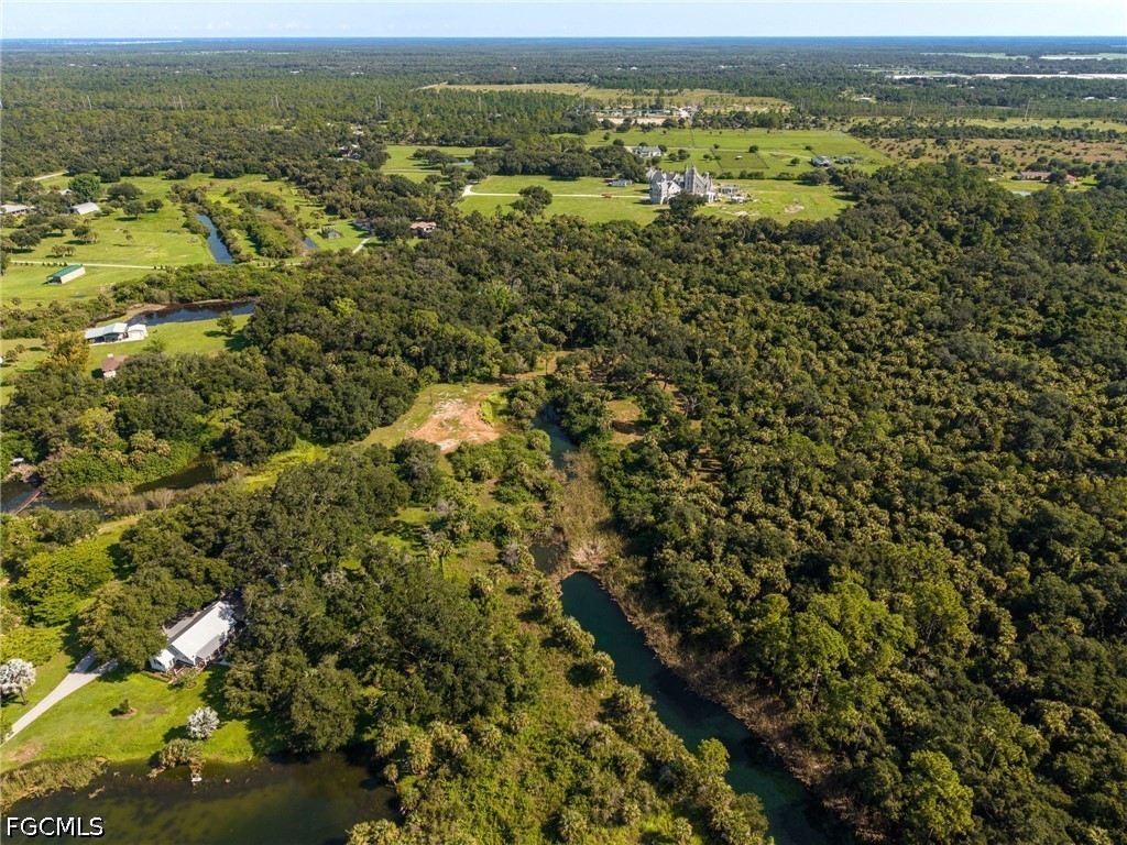 19040 Fox Run Rd Property Photo 42