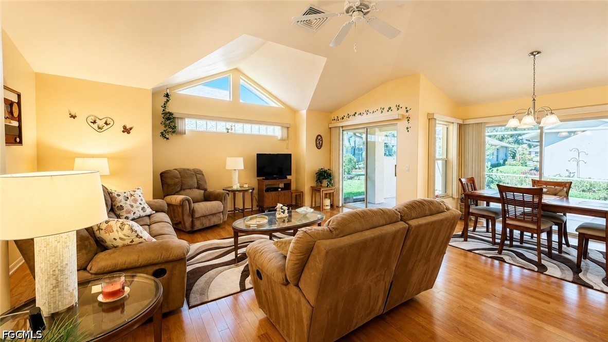 13441 Wild Cotton Ct Property Photo 3