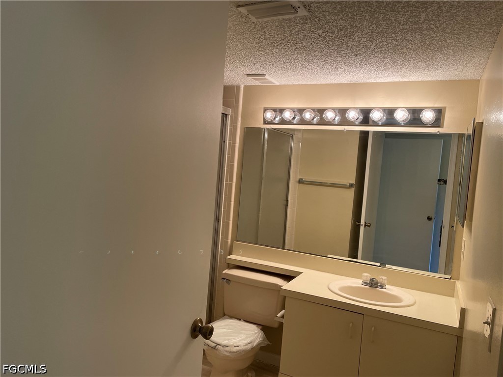 13621 Eagle Ridge Dr 1527 Property Photo 8