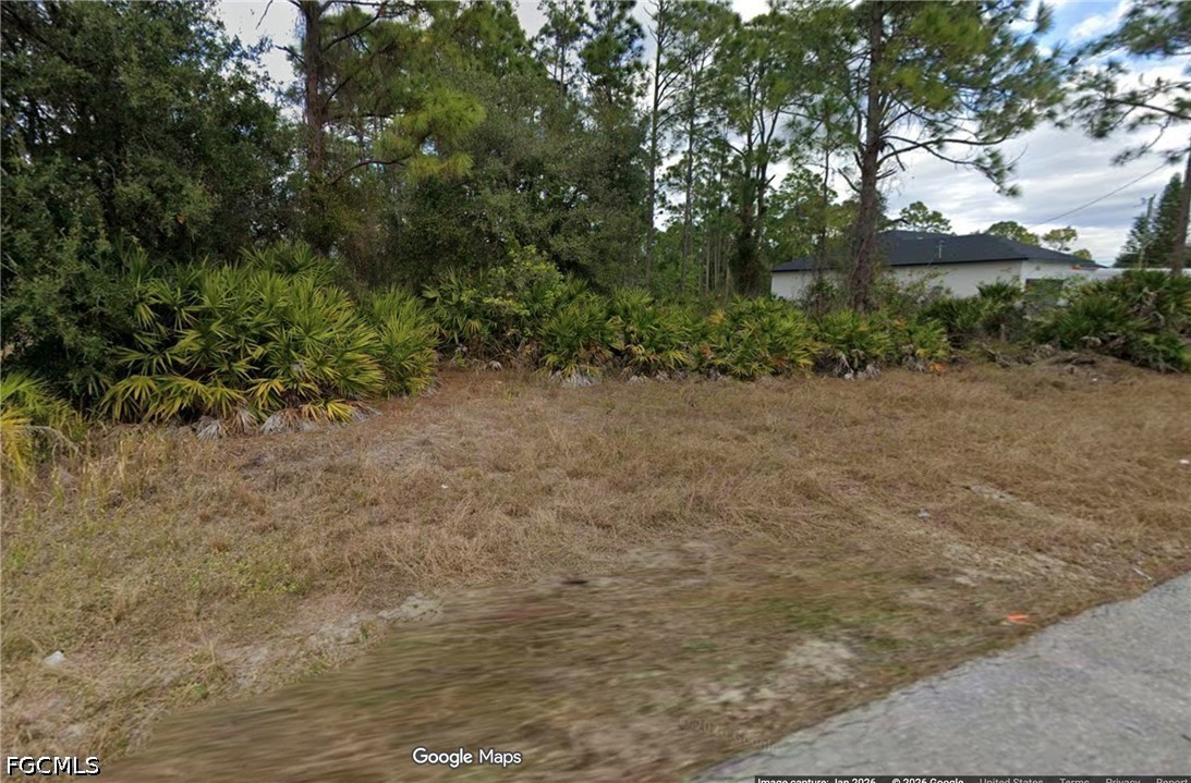 721 Epps Brown St E Property Photo 2