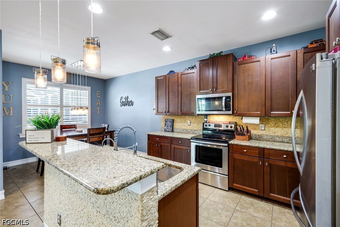 2545 Ashbury Cir Property Photo 13