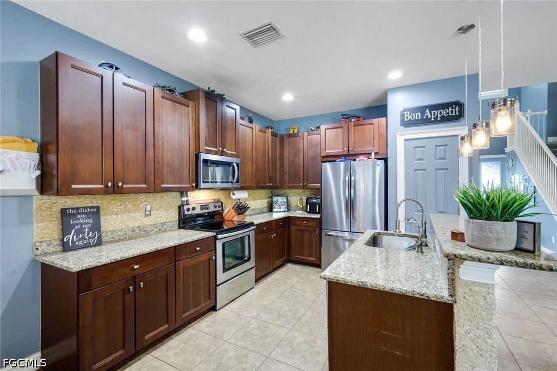 2545 Ashbury Cir Property Photo 14