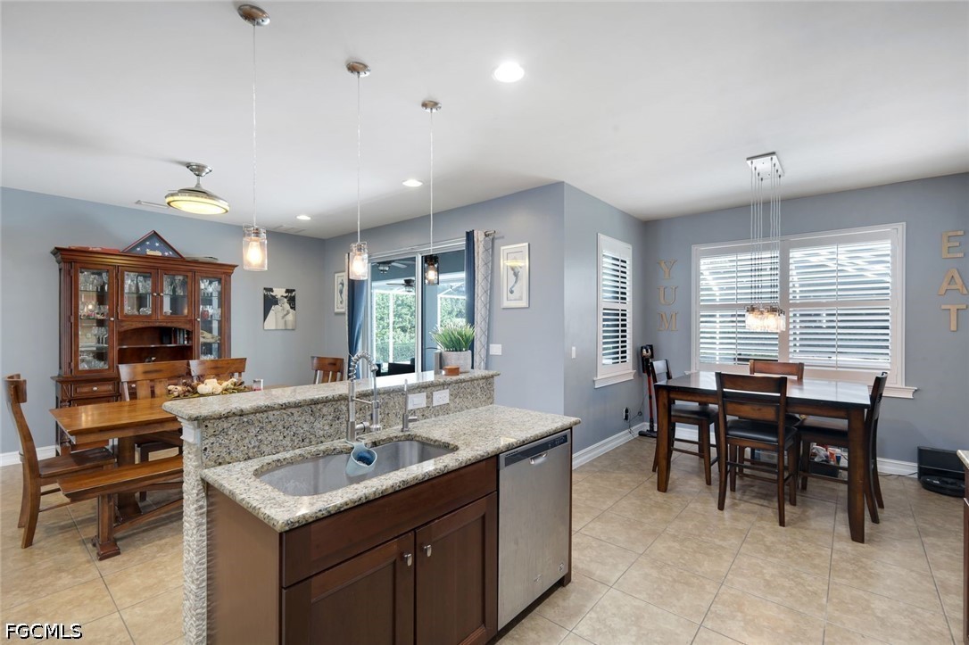 2545 Ashbury Cir Property Photo 16