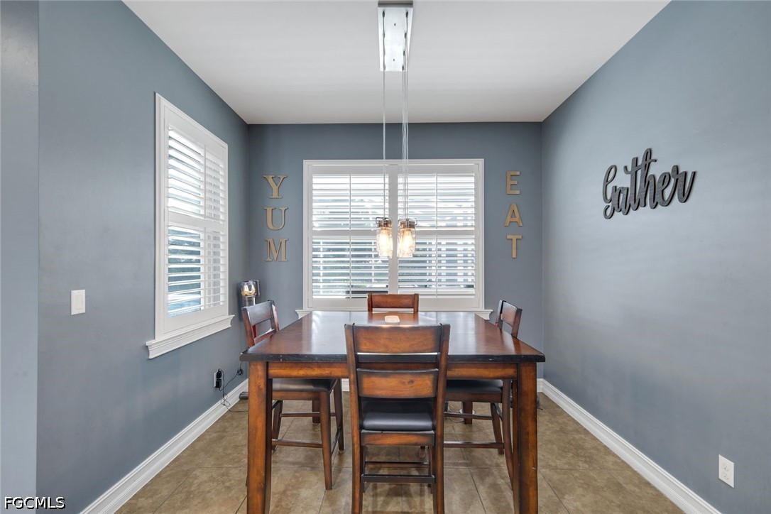 2545 Ashbury Cir Property Photo 17