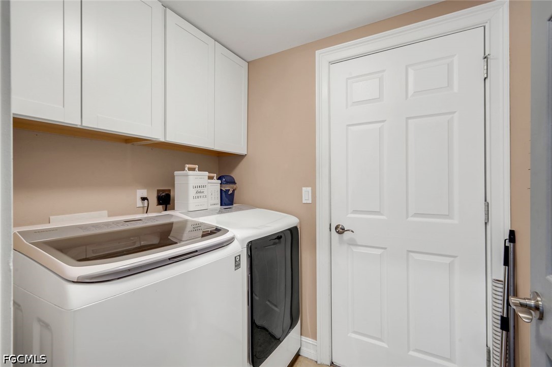 2545 Ashbury Cir Property Photo 28