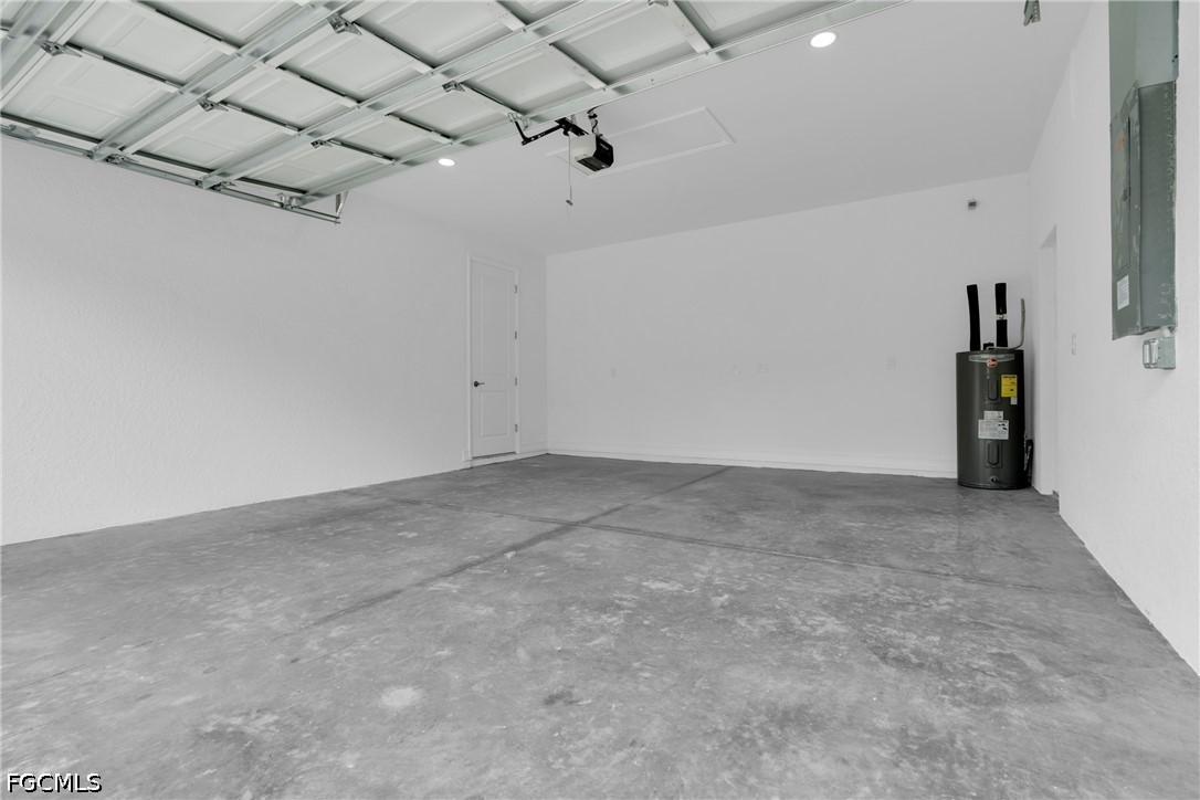 1114 Clark Ave Property Photo 21