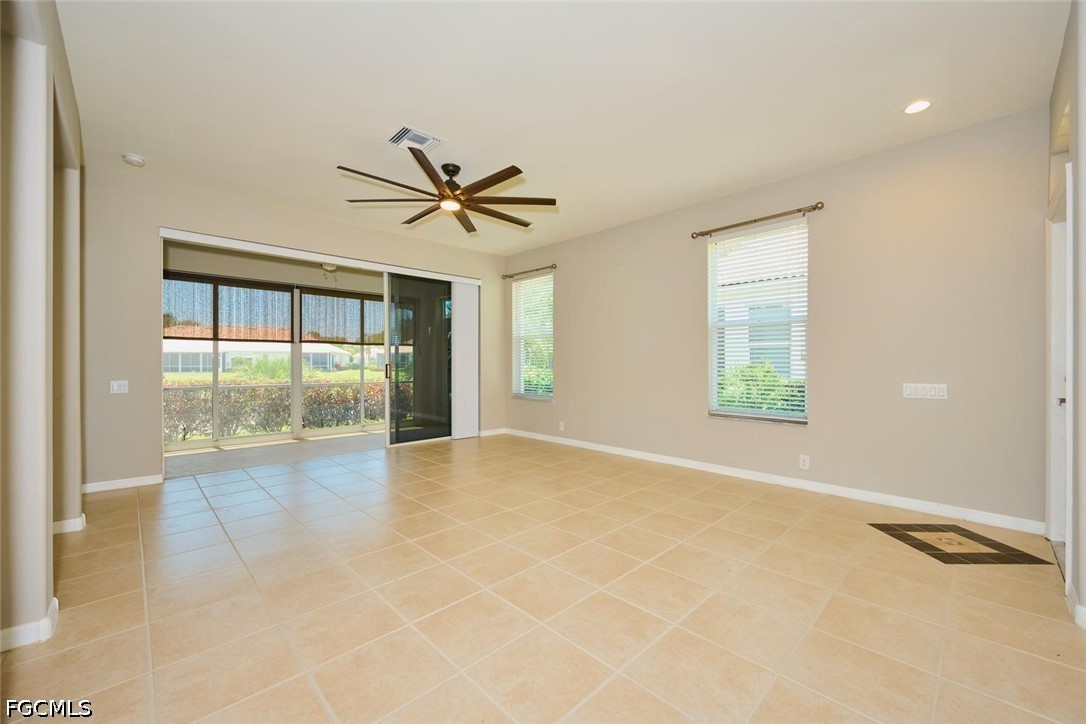 8909 Bristol Bend Property Photo 14