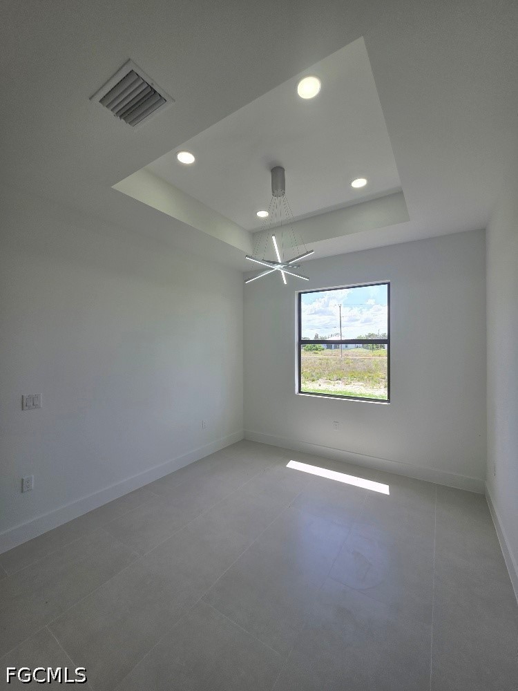 710 Godwid Ave S Property Photo 4