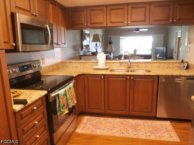12191 Kelly Sands Way 1521 Property Photo 3