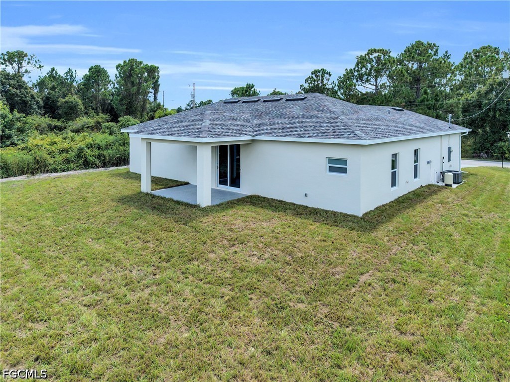 309 Broward Ave Property Photo 21