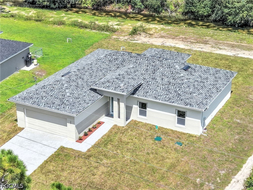 309 Broward Ave Property Photo 23