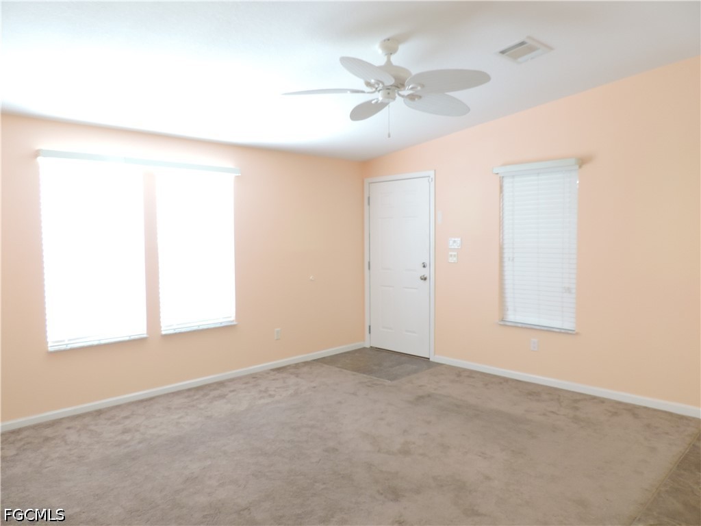 20701 Garden Dr Property Photo 3