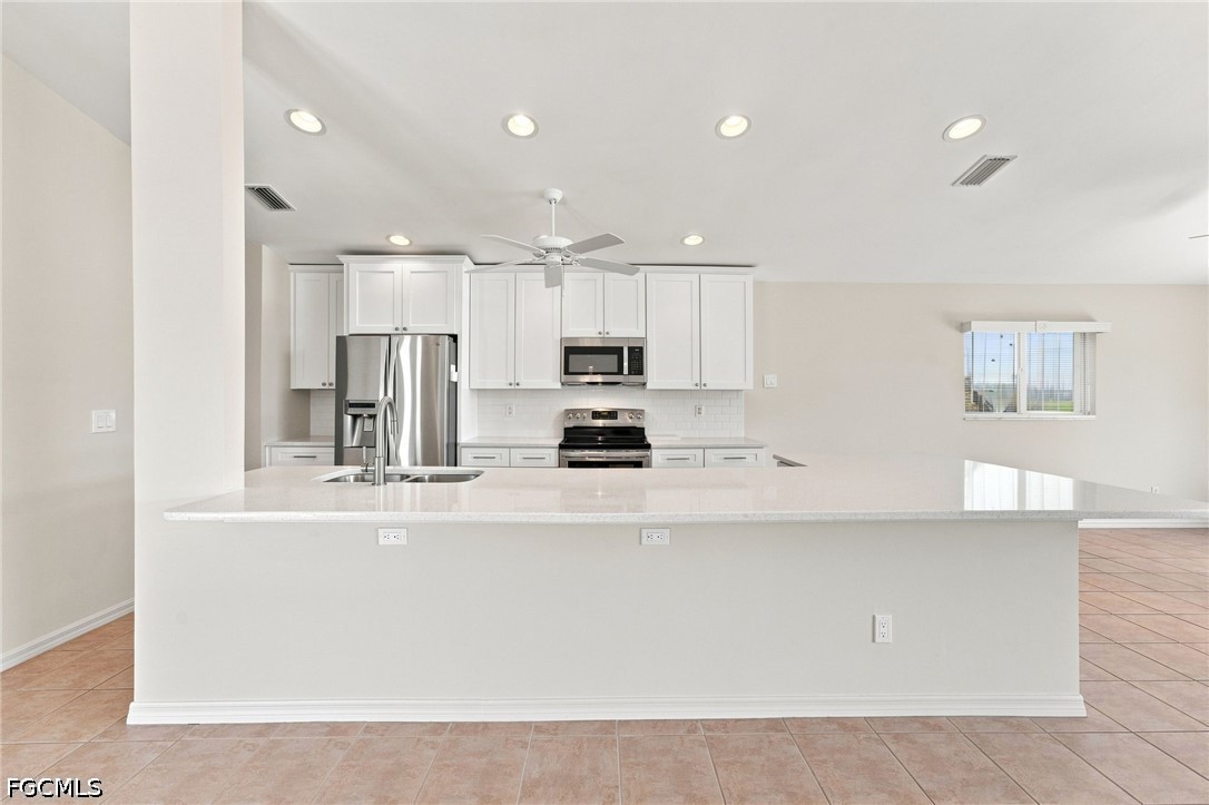 17518 Plumera Ln Property Photo 4