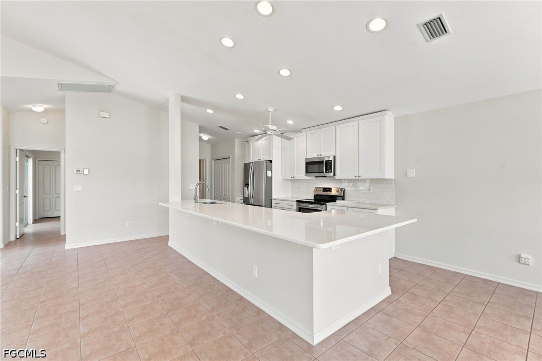 17518 Plumera Ln Property Photo 6
