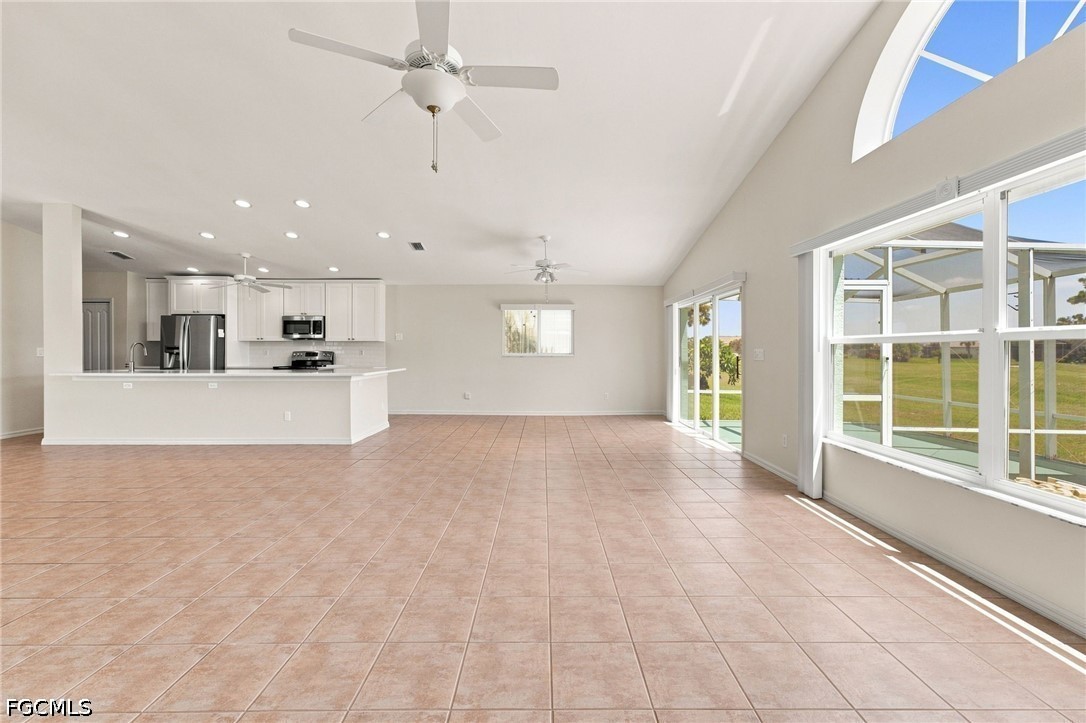 17518 Plumera Ln Property Photo 11