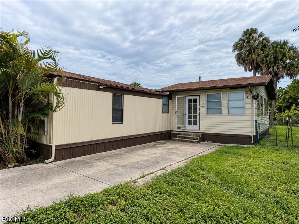130 Lantern PL