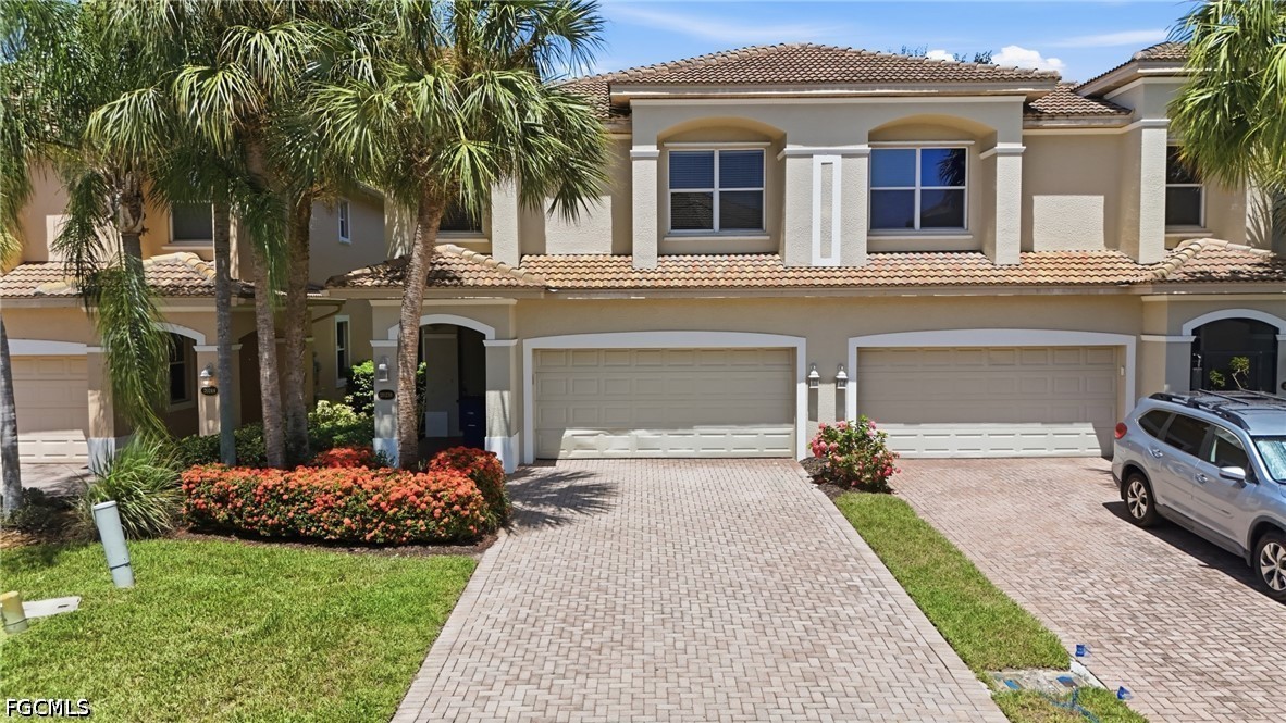 20238 Larino Loop Property Photo 3