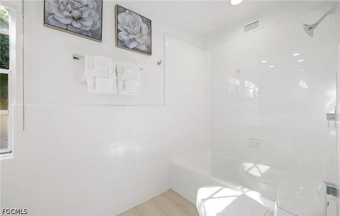 2728 Crayton Rd Property Photo 25