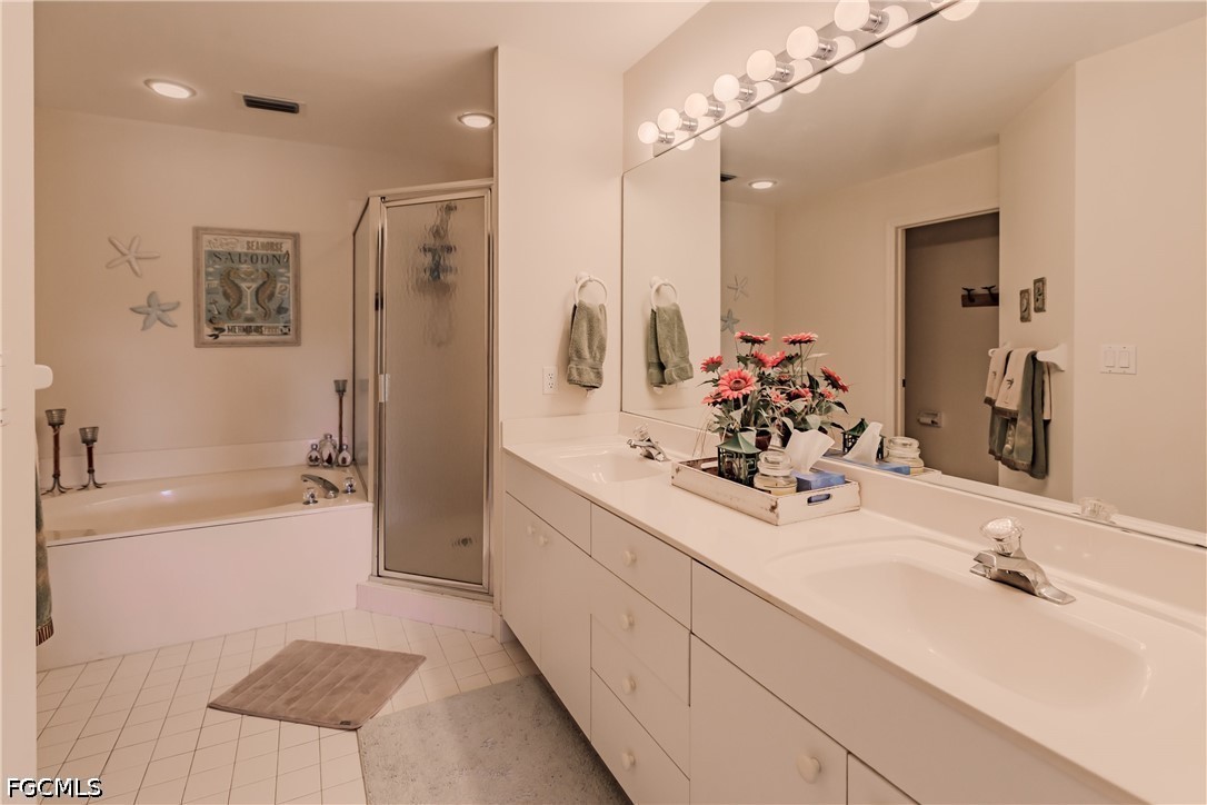 8251 Grand Palm Dr 1 Property Photo 19