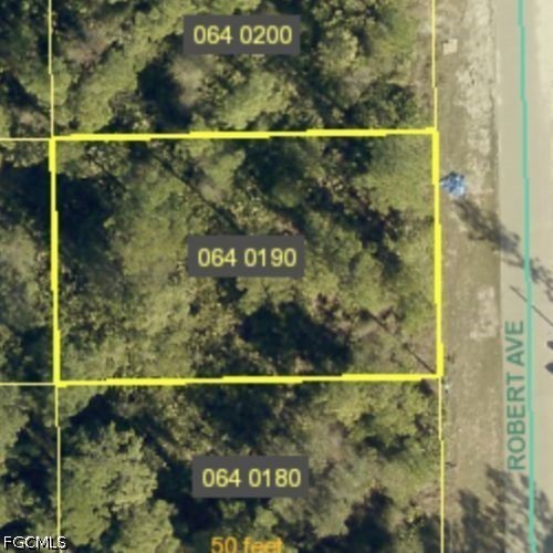 2011 Robert AVE Property Photo 1
