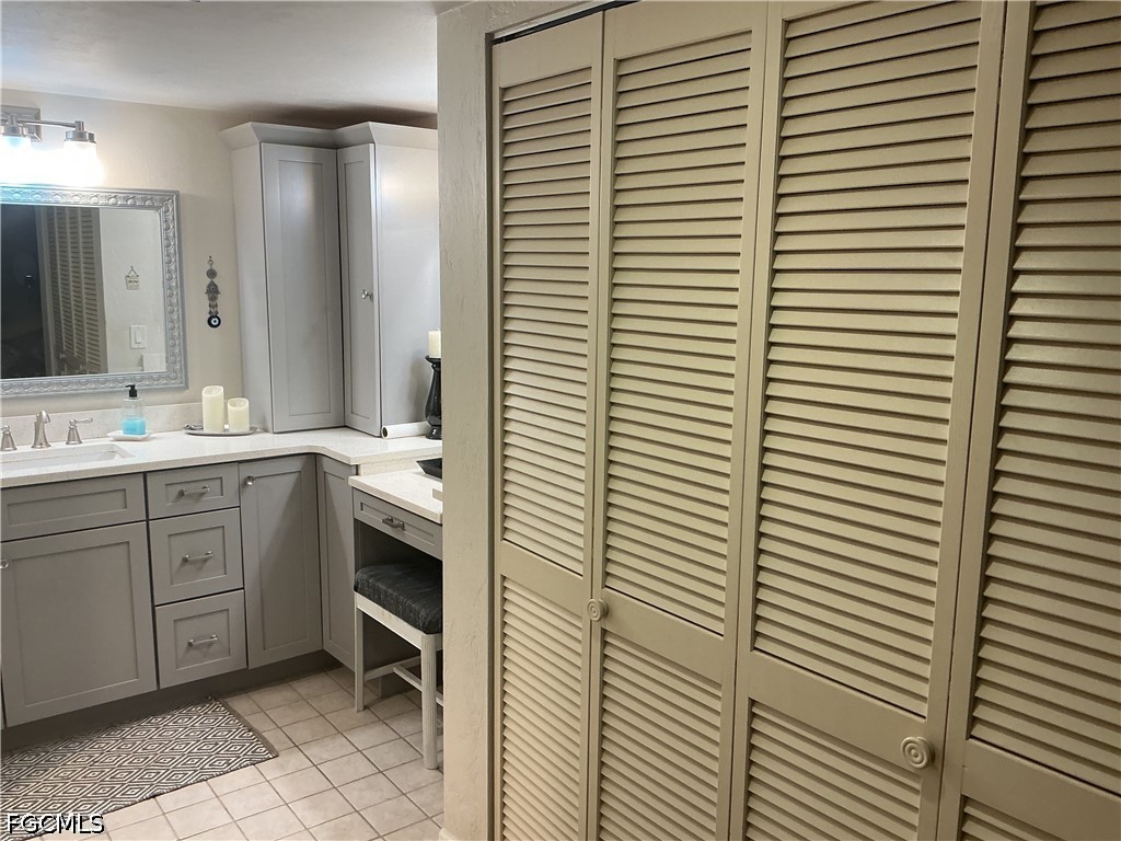 5730 Trailwinds Dr 411 Property Photo 14