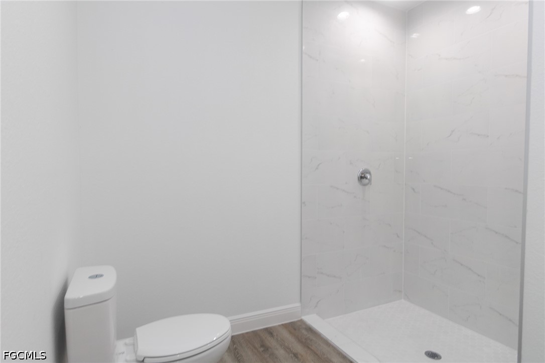 8038 Rolling Cir Property Photo 30