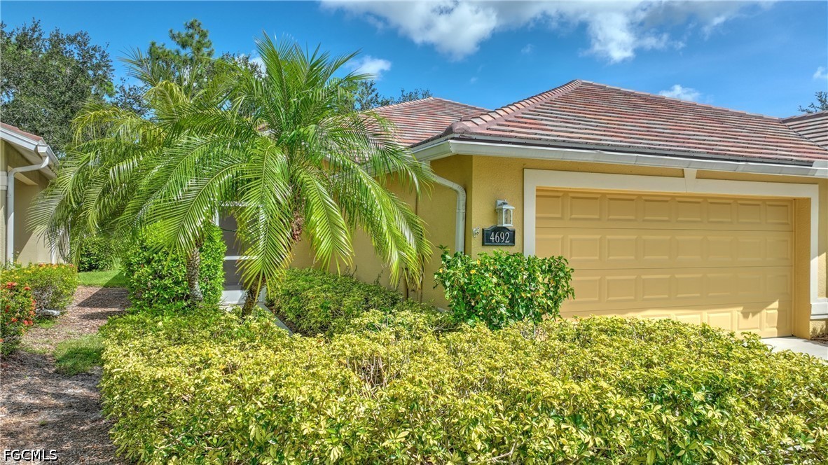 4692 Fairloop Run Property Photo 1