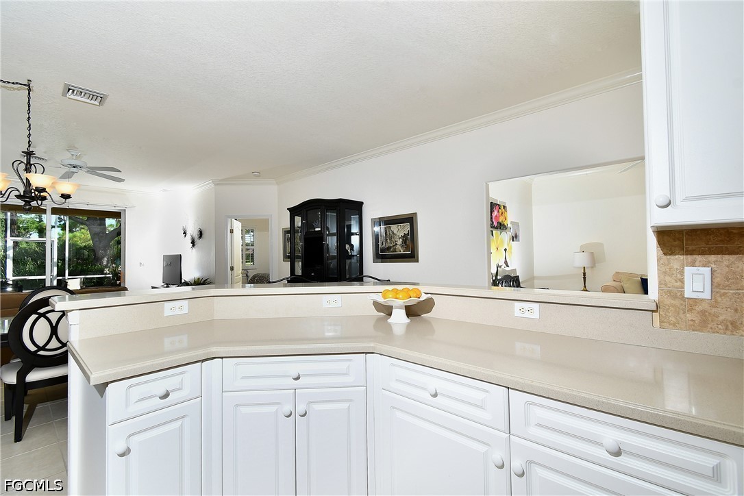 4692 Fairloop Run Property Photo 8