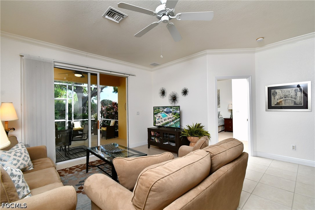 4692 Fairloop Run Property Photo 13