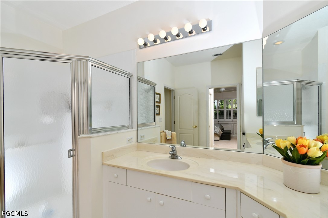 4692 Fairloop Run Property Photo 16