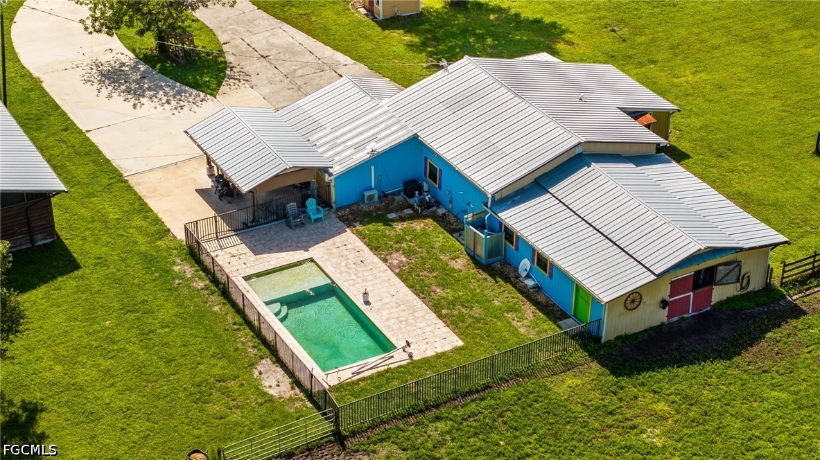 5500/5510 Pangola Rd Property Photo 10