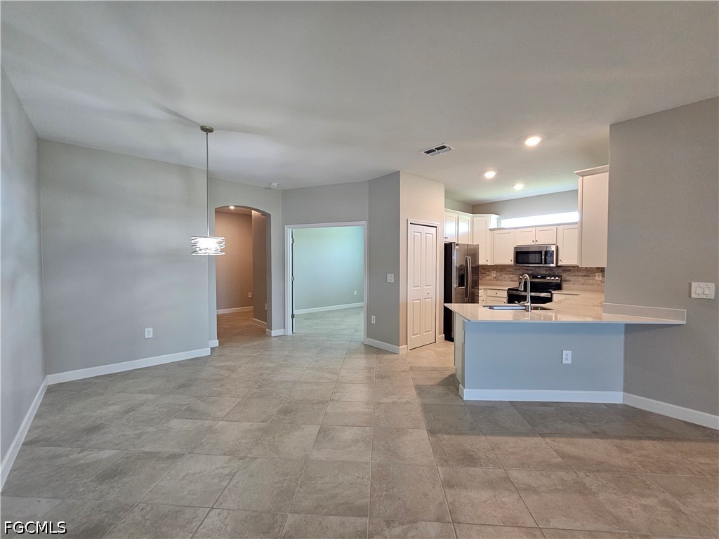 20501 Hazelnut Ct S Property Photo 3
