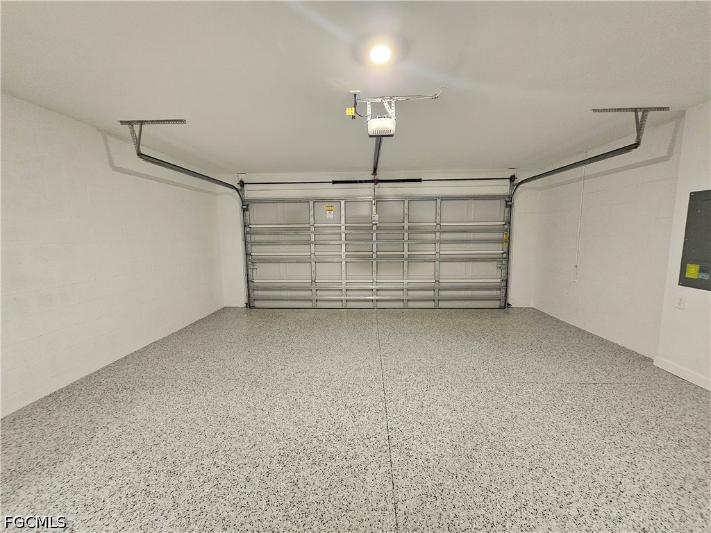 20501 Hazelnut Ct S Property Photo 15