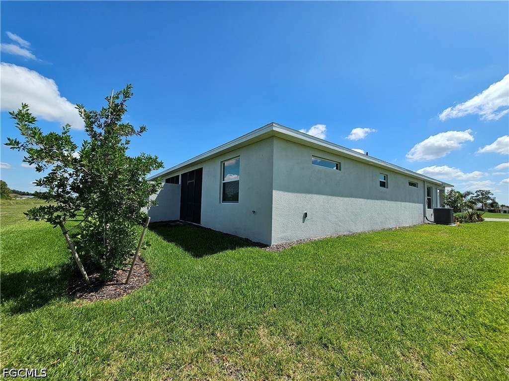 20501 Hazelnut Ct S Property Photo 27