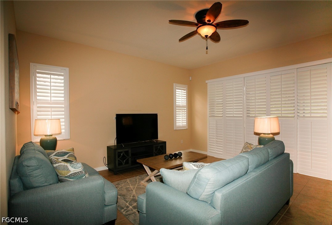 11070 Esteban Dr Property Photo 2