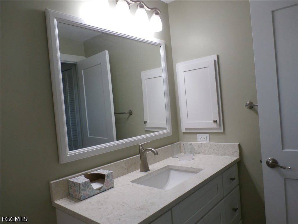11140 Caravel Cir 107 Property Photo 10